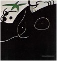 Femme devant l toile Filante Joan Miro